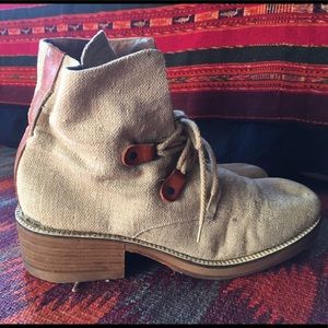 Canvas, leather lined booties